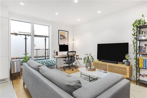 Flat 7, 10 Andre Street, London, E8 2AA