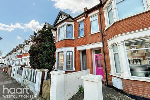 3 bedroom terraced house for sale, Rochford Avenue, Westcliff-On-Sea