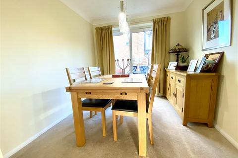 9 Berry Close, Purdis Farm, Ipswich, IP3 8SP