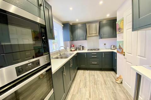 9 Berry Close, Purdis Farm, Ipswich, IP3 8SP
