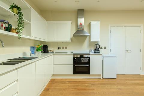 2 bedroom apartment for sale - Rickmansworth Road, Harefield, Uxbridge, UB9
