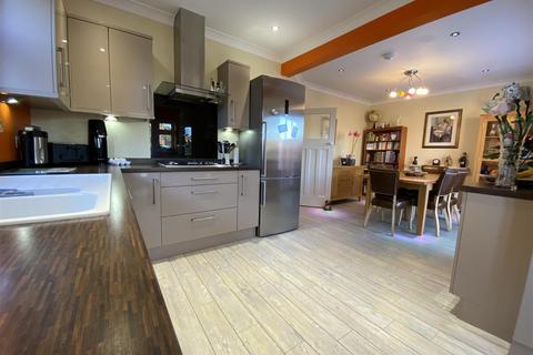 26 Dereham Avenue, Ipswich, IP3 0QB