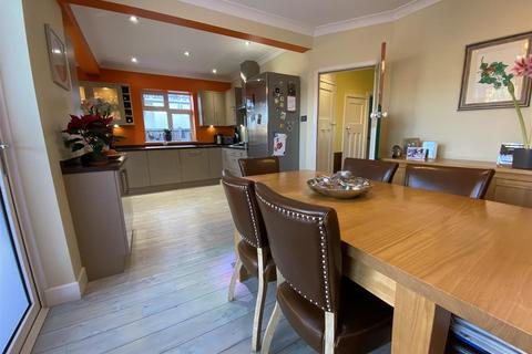 26 Dereham Avenue, Ipswich, IP3 0QB