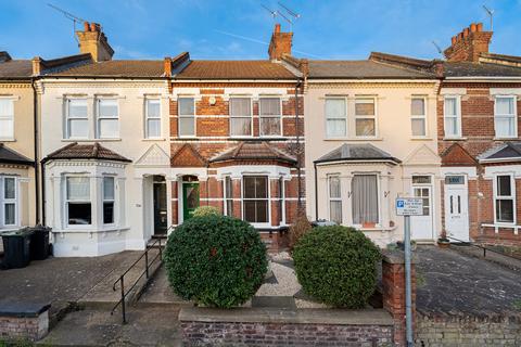 112 Old Road West, Gravesend, DA11 0LR