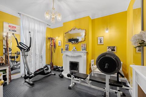 112 Old Road West, Gravesend, DA11 0LR