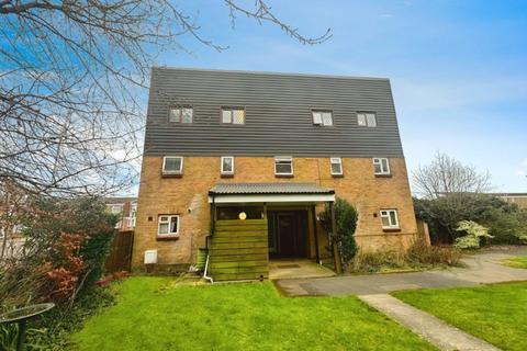 1 bedroom flat for sale, Stratford Close, Toothill, Swindon, SN5 8AE