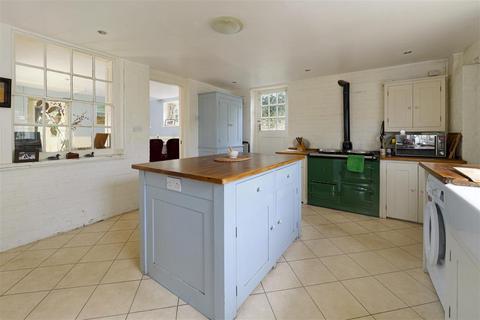 Cliffe Cottage Cripps Lane, St Margarets At Cliffe, Dover, CT15 6BJ