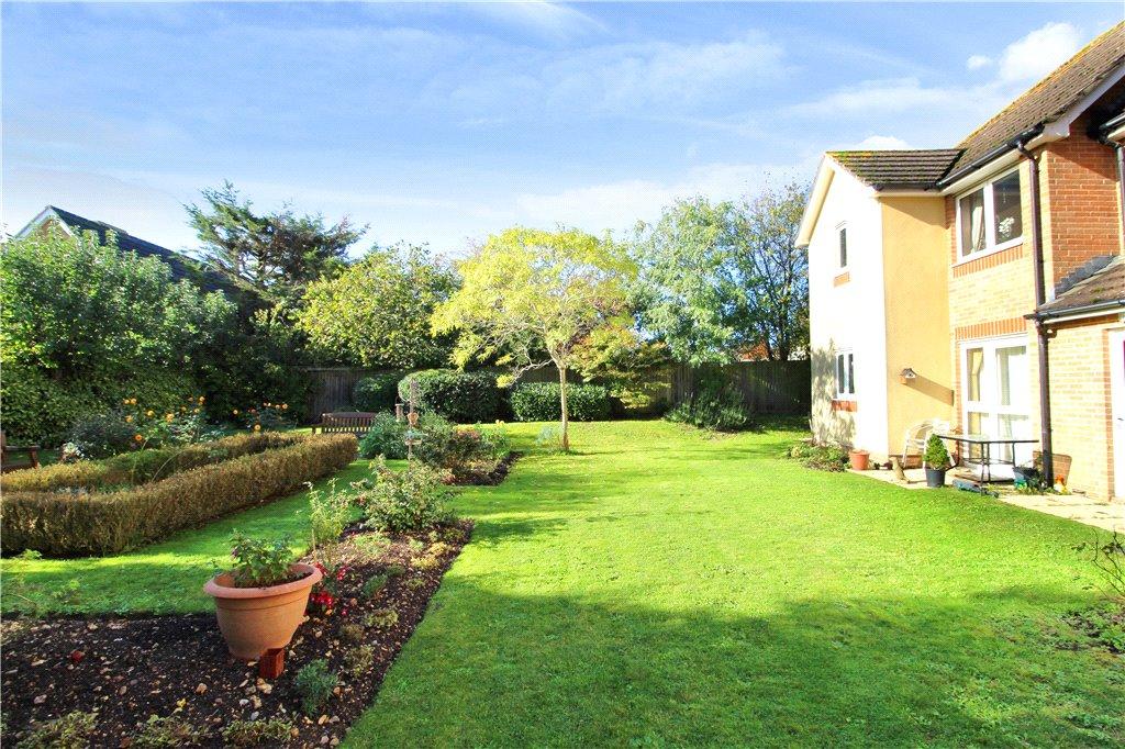 Trinity Street, Fareham, Hampshire 1 bed apartment for sale £110,000