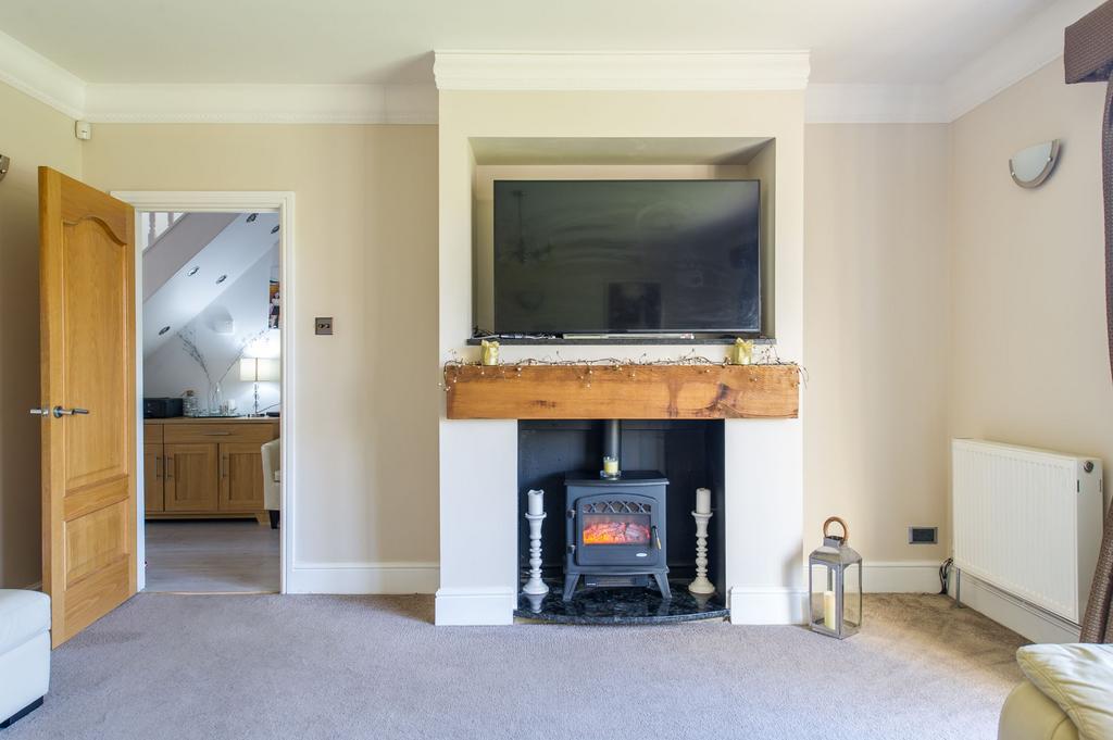 Paddock Wood, Tonbridge TN12 5 bed detached house for sale £700,000