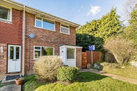 17 Duncton Close, Haywards Heath, RH16 4DX