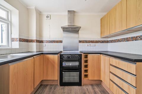 17 Duncton Close, Haywards Heath, RH16 4DX
