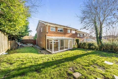 17 Duncton Close, Haywards Heath, RH16 4DX