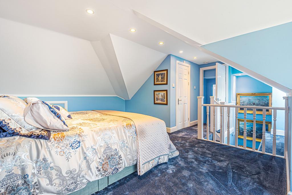 House in London - View 4