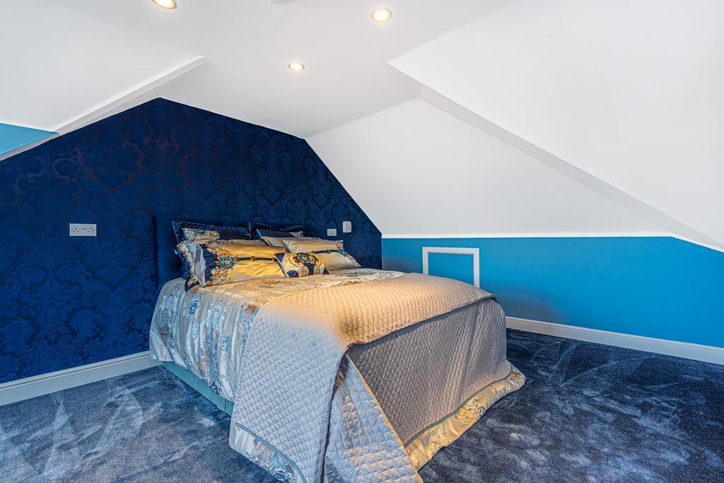 House in London - View 2