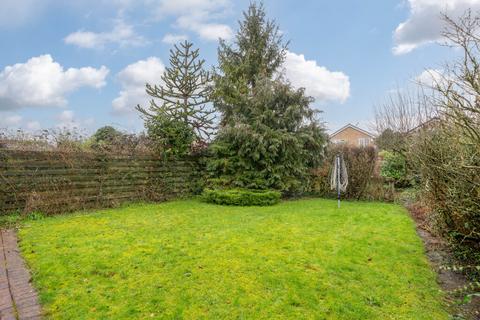 8 Badgerwood Glade, Wetherby, LS22 7XR