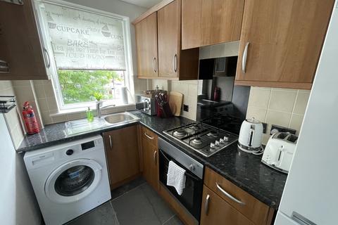 undefined, Greenford, Greenford UB6
