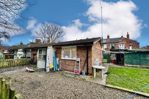 2 bedroom semi-detached bungalow for sale, Selsey Close, Hull HU5