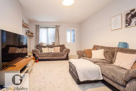 2 bedroom terraced house for sale, Chamberlin Court, Norwich NR13