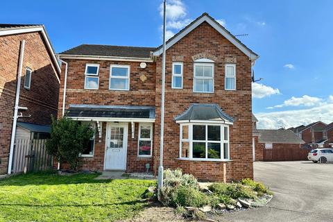 4 bedroom detached house for sale, Clearwaters, Hull HU7