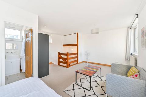 37 Allingham Street, London, N1 8NX