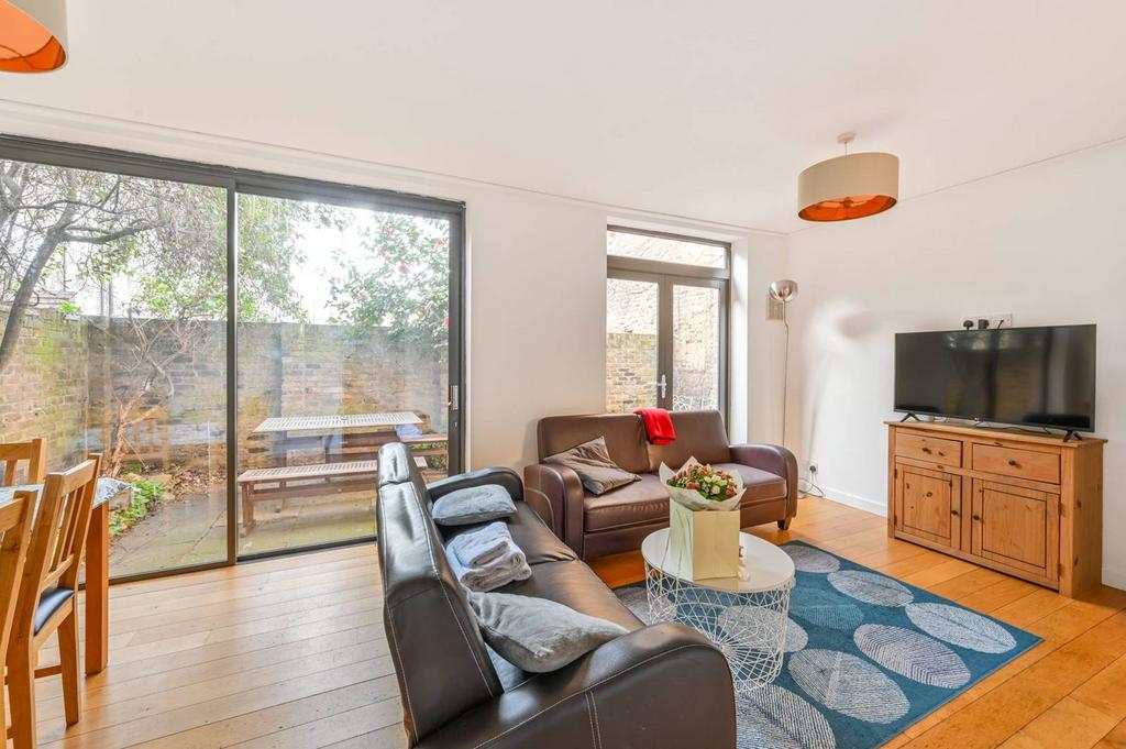 Allingham Street, Angel, London, N1 3 bed terraced house for sale £