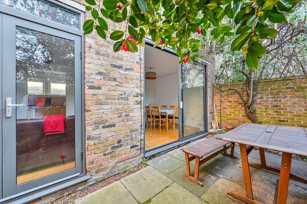 Allingham Street, Angel, London, N1 3 bed terraced house for sale £