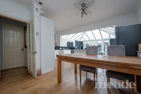 216 New Road, London, E4 9SJ