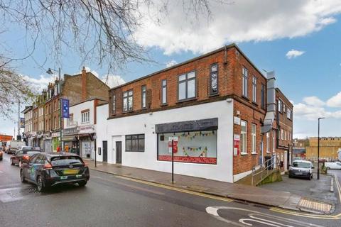 1 bedroom flat for sale, Knights Hill, Streatham SE27