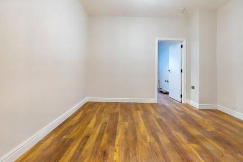 1 bedroom flat for sale - Knights Hill, Streatham SE27
