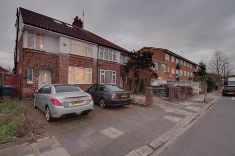 13 Hodder Drive, Perivale, Greenford, UB6 8LH