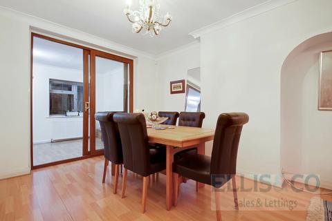 13 Hodder Drive, Perivale, Greenford, UB6 8LH
