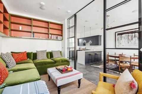 3 bedroom terraced house for sale - Eaton Row, London, SW1W