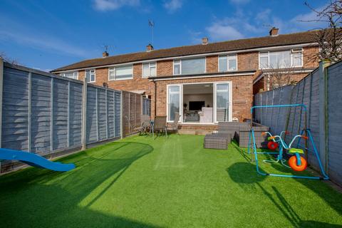 3 bedroom terraced house for sale, Stratford Drive, Wooburn Green