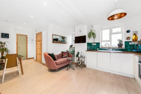 2 bedroom apartment for sale, Hillside Gardens, Tulse Hill, London, SW2