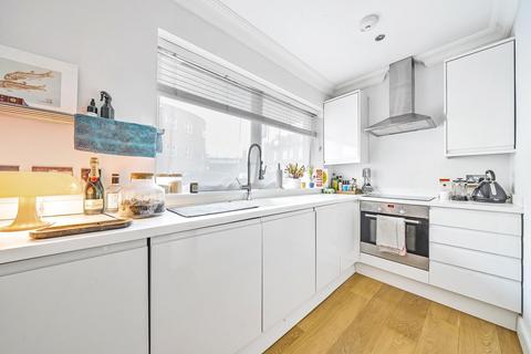 Flat 2, 24a Wanless Road, London, SE24 0HW