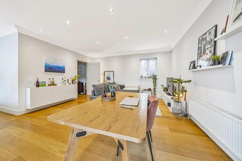 Flat 2, 24a Wanless Road, London, SE24 0HW