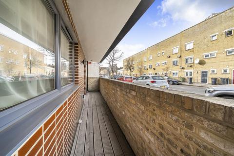 Flat 2, 24a Wanless Road, London, SE24 0HW