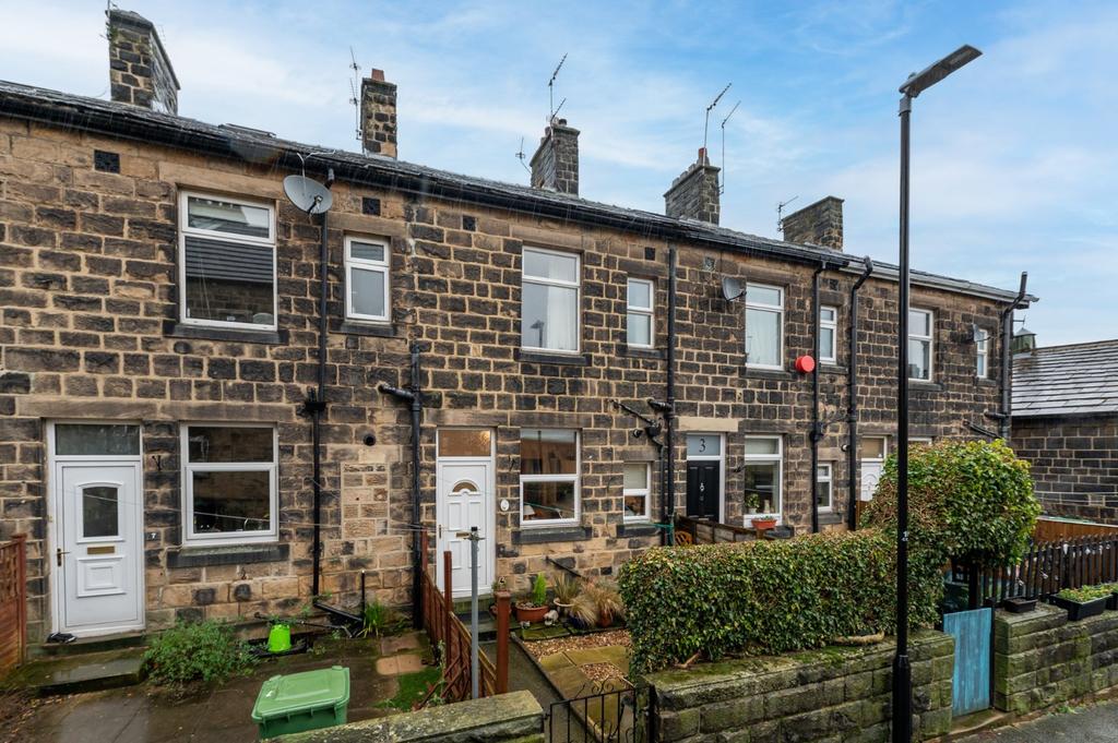 Cavendish Road, Guiseley, Leeds, West Yorkshire, LS20 3 bed terraced