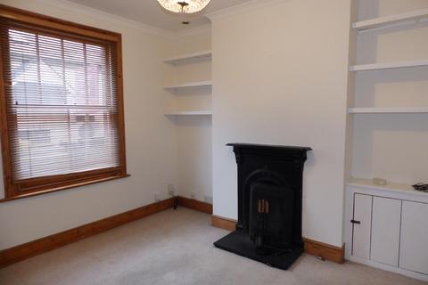 3 bedroom terraced house to rent, North Street, Tunbridge Wells, TN2