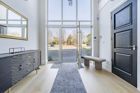 5 bedroom detached house for sale, Titchfield Road, Stubbington, Fareham, Hampshire, PO14