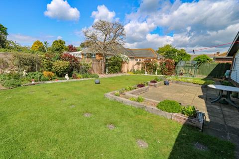 3 bedroom detached bungalow for sale, Laburnum Grove, Hayling Island