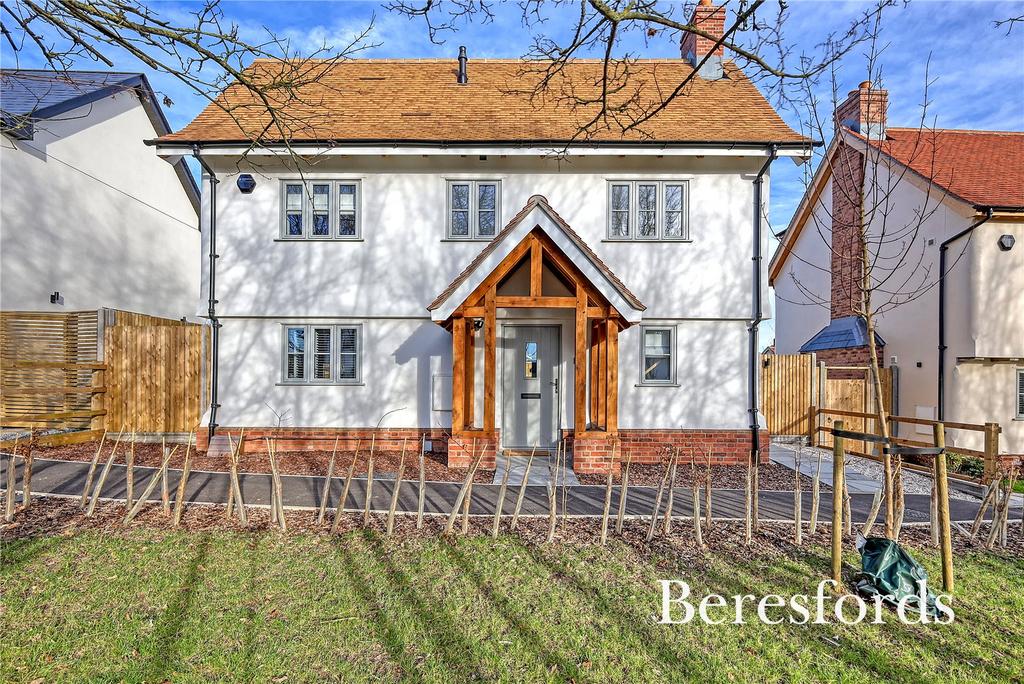 Chaucer Road, Dunmow, CM6 4 bed detached house for sale £750,000