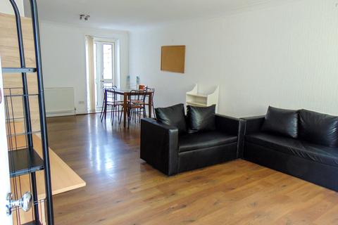 3 bedroom terraced house for sale, Exning Road, Canning Town, London, E16