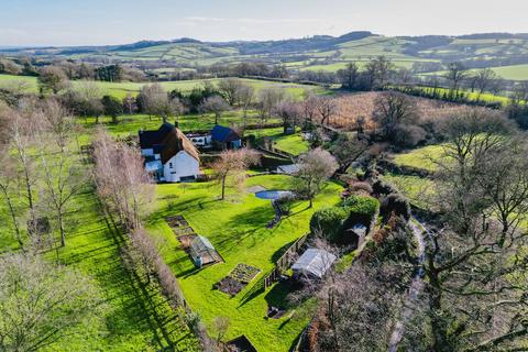 3 Higher Neopardy, Crediton, EX17 5ES