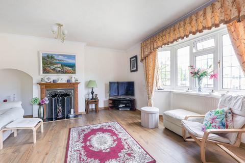 42 The Ruffetts, South Croydon, CR2 7LR