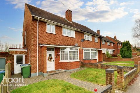 3 bedroom semi-detached house for sale, Old Forge Close, Watford