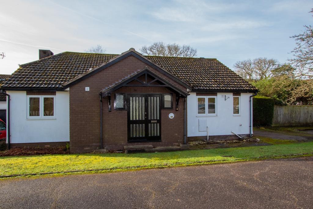 Potters Close, West Hill 2 bed detached bungalow for sale £510,000