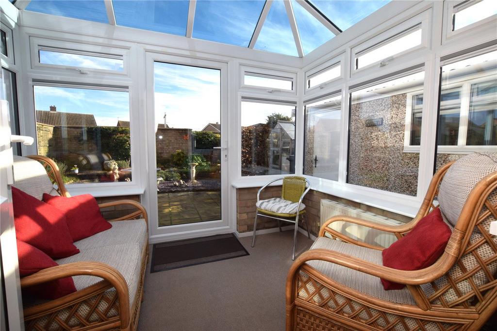 Glenside, Great Cornard, Sudbury, Suffolk, CO10 2 bed bungalow for sale