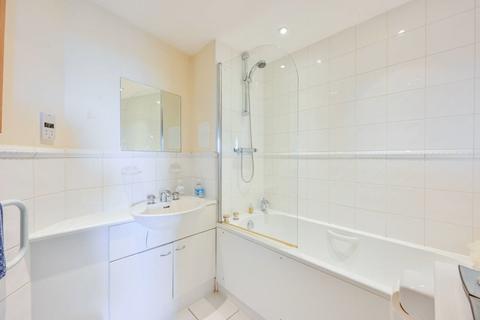 122 Basin Approach, London, E14 7JB