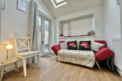 4 bedroom semi-detached house for sale - Bay Tree Road, Bath